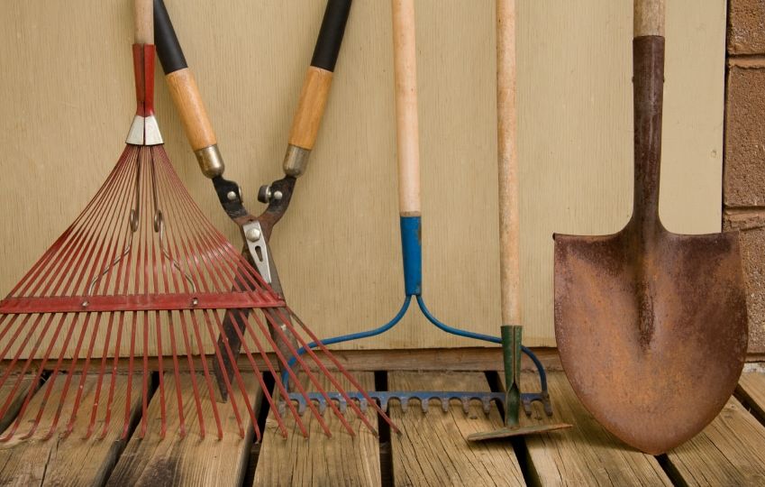 How to clean garden tools properly - Northside Tool Rental